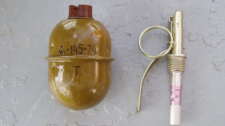 В Белой Церкви мужчина бросил гранату во двор ТЦК