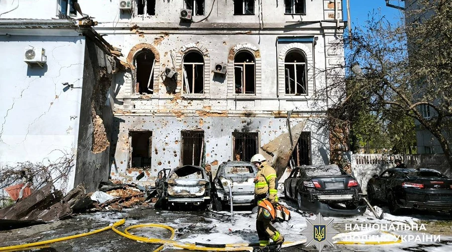 Six injured and fires break out after Russian strike on Chernihiv Oblast – photos
