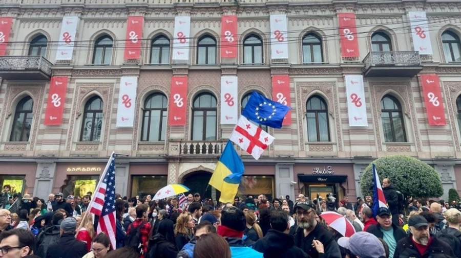 У столиці Грузії зібрався масштабний мітинг проти закону про іноагентів