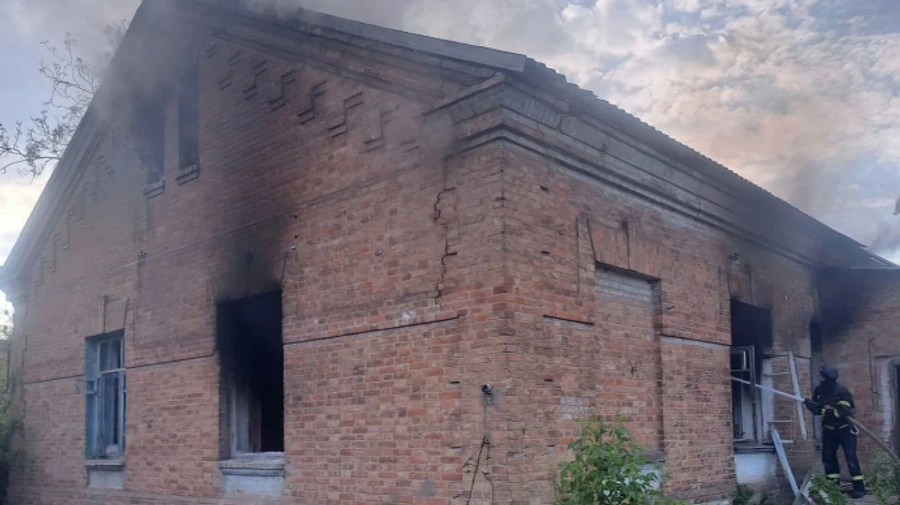 Russians hit Dnipropetrovsk Oblast with guided bombs, damaging infrastructure and injuring person