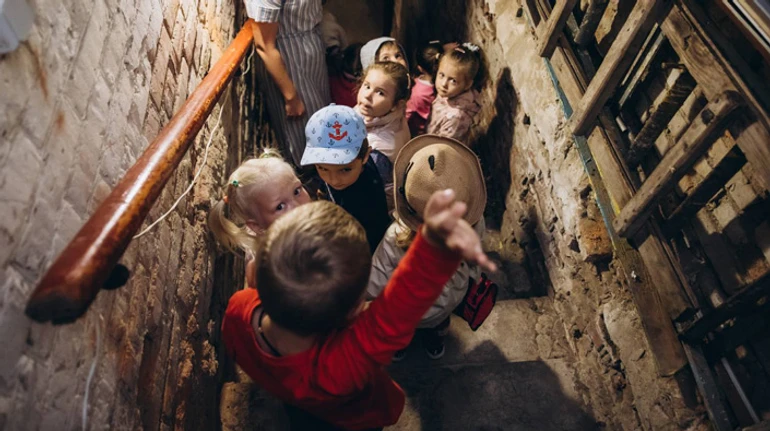 Я был очень голоден, пока сидел в подвале. Теперь хочу стать шеф-поваром: дневники украинских детей, которые покажут в Амстердаме