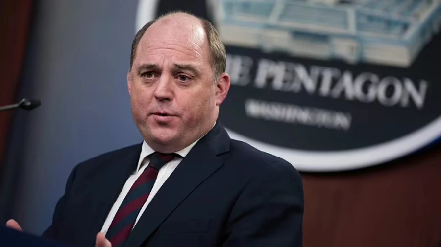 UK Defence Minister Wallace considers resigning – The Times