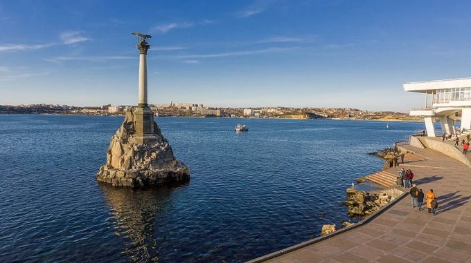 Another explosion in Sevastopol this morning