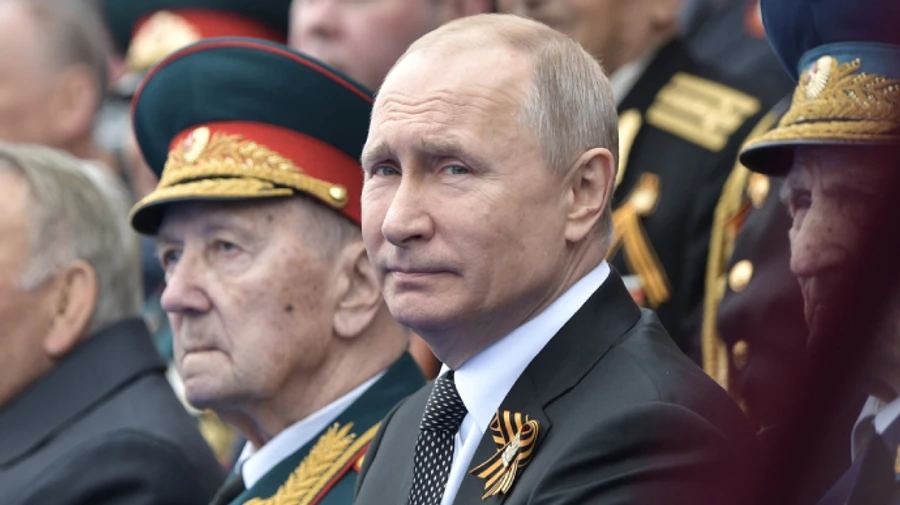 Путін не захотів показувати свою авіацію на параді