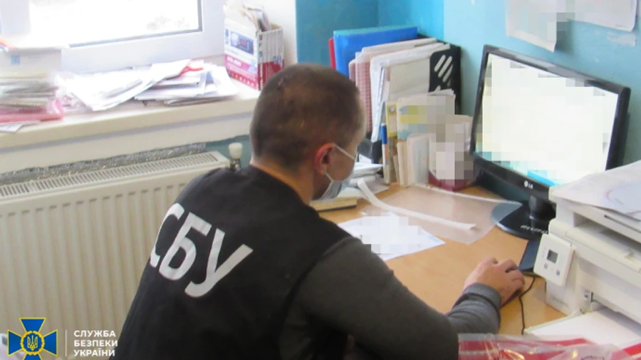 СБУ разоблачила еще 2 преступные схемы по штамповке Covid-сертификатов