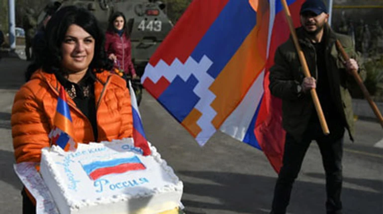 Ще більш проросійська Вірменія: як влада Пашиняна пережила поразку у Карабаху