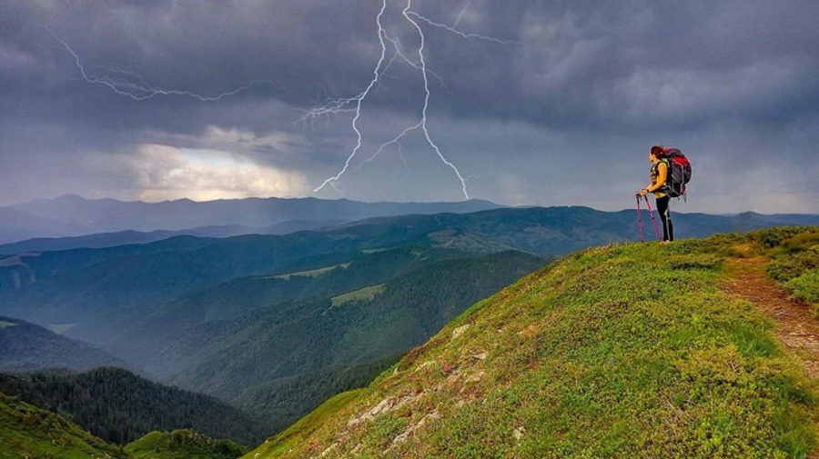 На заході оголосили штормове попередження