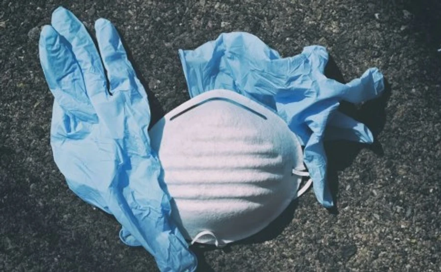 Лікар, що згодом помер, заразив коронавірусом 32 колег на Одещині