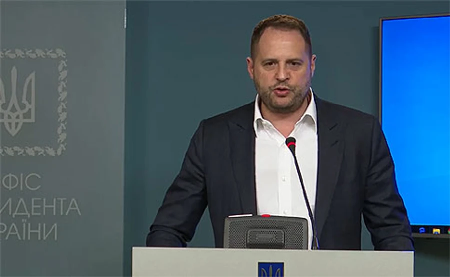 Єрмак про купівлю Mercedes перед карантином: Так співпало