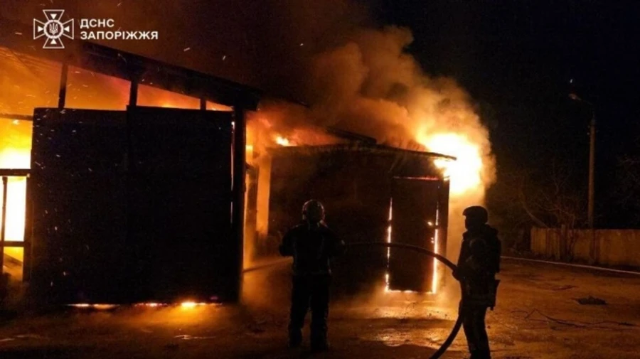 Large-scale fire breaks out at business premises in Zaporizhzhia due to Russian drone attack – photos