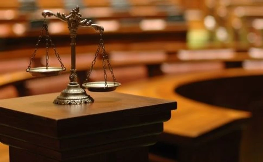 TI Україна закликає Порошенка внести новий закон про Антикорупційний суд