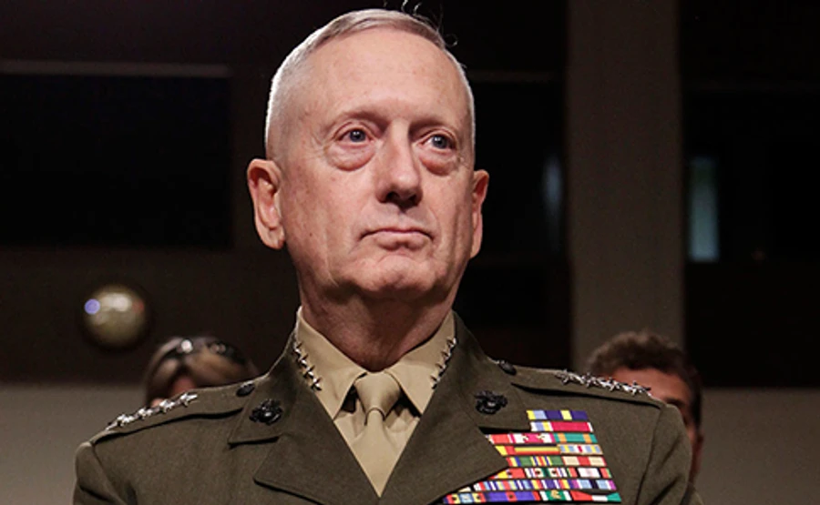 Глава Пентагону порадить керівництву, чи давати Україні летальну зброю