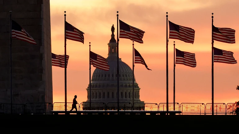 Ушатдали. У американцев снова закончились деньги