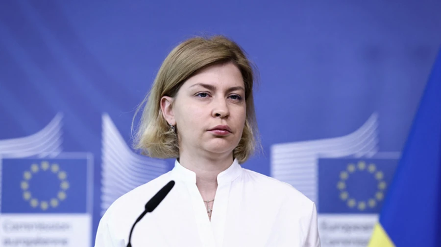 Ukrainian government criticises Polish threats to ban entry of Ukrainian grain