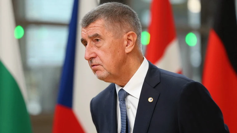 Реванш у Чехії: чому вибори наступника Земана несуть загрозу для України