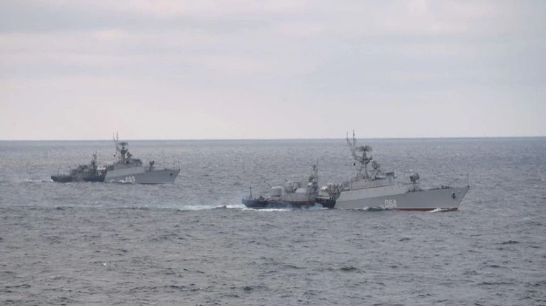 MoD: Russian ships and rocket boats approaching Odessa