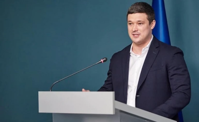 Михаил Федоров: Нужно внести в Конституцию право на интернет, бесплатное образование цифровым навыкам и онлайн-услуги