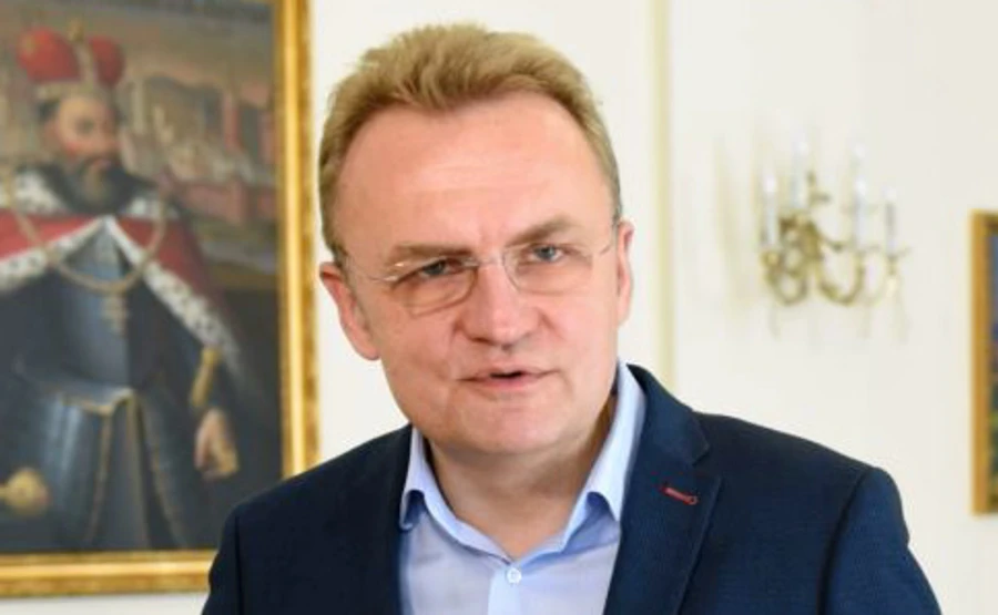 Садовий натякнув, що готовий знятися з виборів. Гриценко відреагував