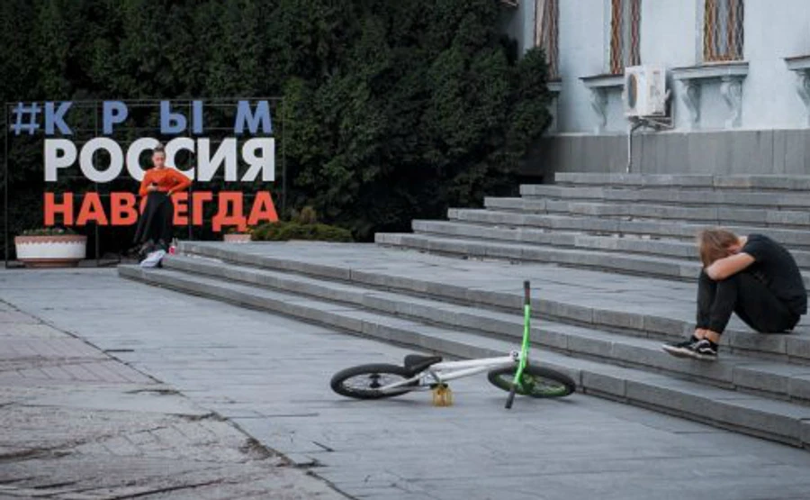 Окупанти вигадали, як закрутити гайки кримчанам