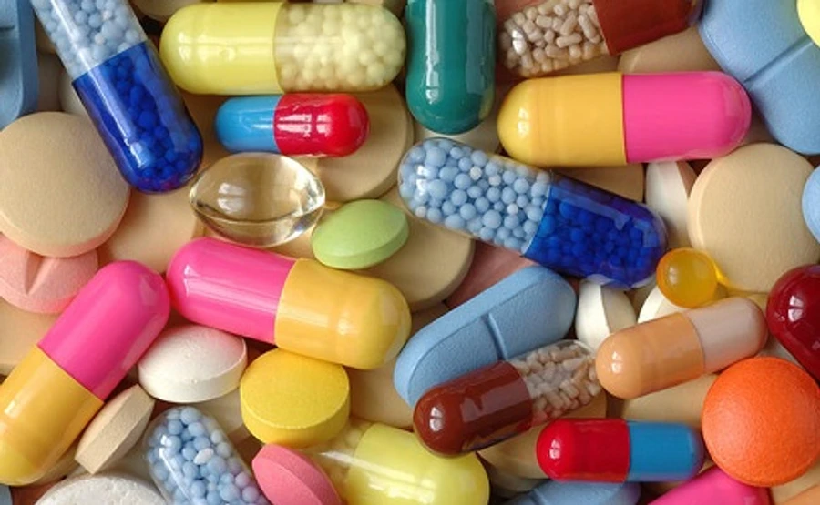 Ліки в Україну ввозитимуть за спрощеною системою реєстрації