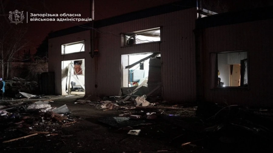 Educational institution, houses and cars damaged in Russian large-scale attack on Zaporizhzhia – photos, videos