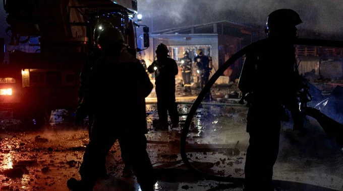 Атака на Київ: двоє людей загинули, 12 – поранені