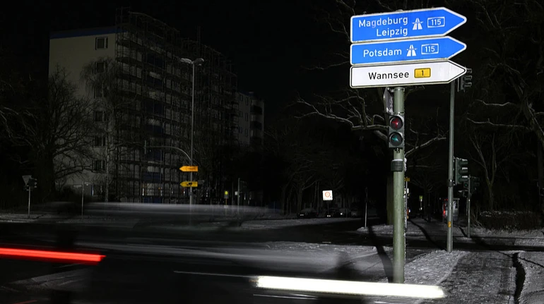 Берлін без світла та тепла: електропостачання зможуть відновити через кілька днів