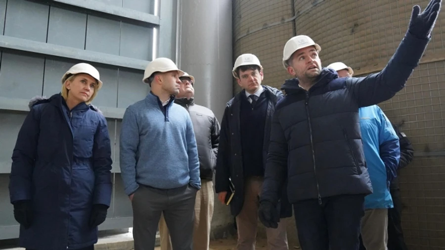 US partners led by ambassador Brink discuss infrastructure protection with Ukraine's power distribution company – photo