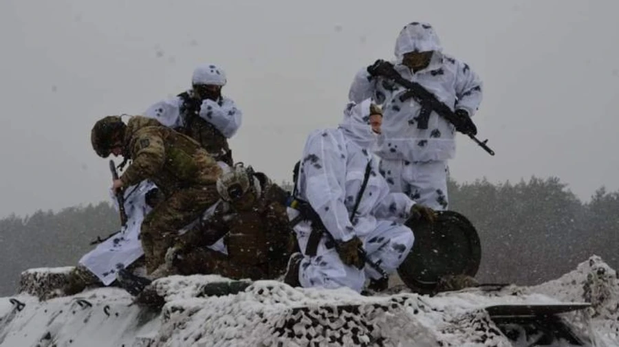 Ворог наступає на 5 напрямках, намагається оточити Бахмут - зведення