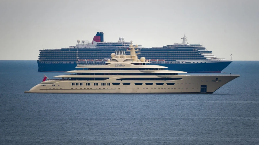 Німеччина конфіскувала 156-метрову суперяхту друга Путіна Усманова – Forbes