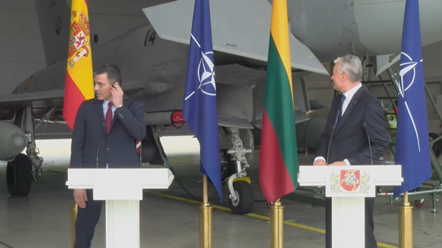 Брифінг лідерів Литви і Іспанії зупинили через виліт винищувачів на перехоплення літака РФ