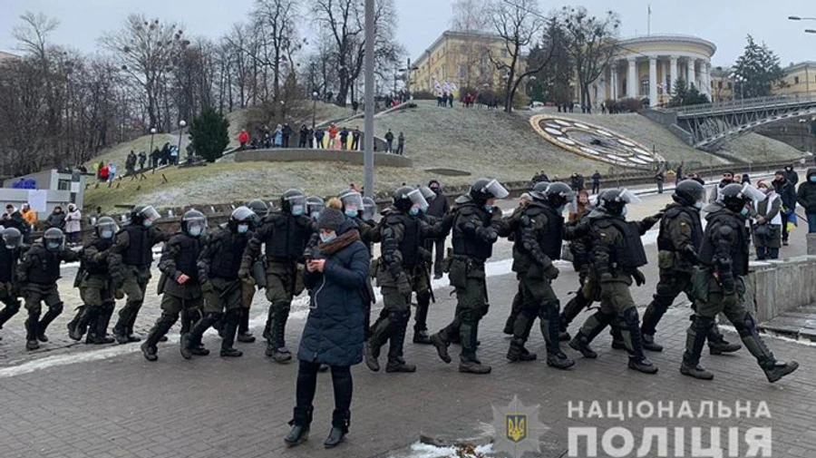 Резко возросло количество украинцев, которые считают, что страна движется не туда