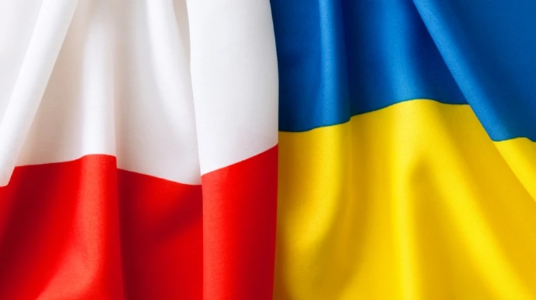 Polish parliament adopts new law on aid for Ukrainians