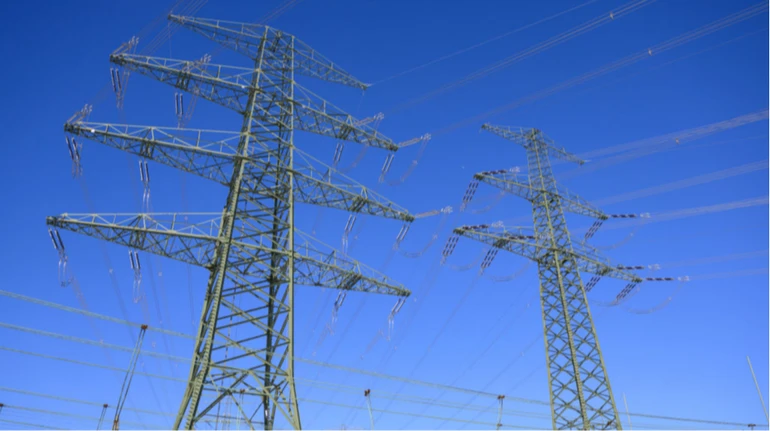 Seven regions dealing with aftermath of Russia's large-scale strike on energy: rolling outage schedules in effect