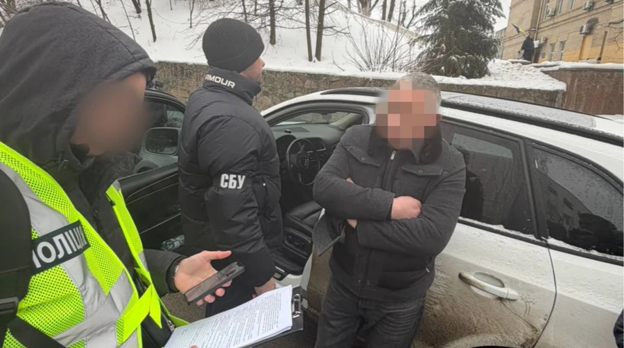 Чиновника горсовета в Киевской области подозревают в вымогательстве $5 тысяч за разрешение на временное сооружение