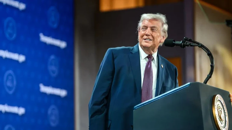 Трамп допустив можливість дружнього захоплення Куби