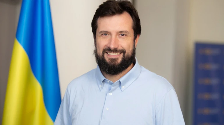 Чего ждать ученикам и учителям на фоне последних нововведений МОН? Интервью с заместителем министра