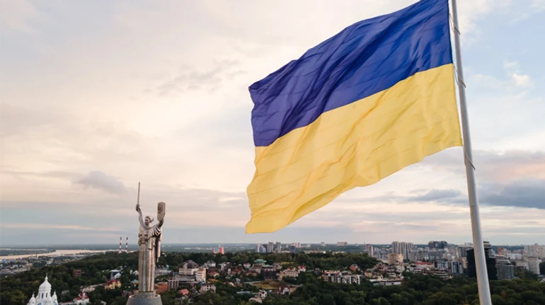 Сине-желтые цвета независимости. Как на свет появился украинский флаг, какие пережил трудности и что интересного скрывает