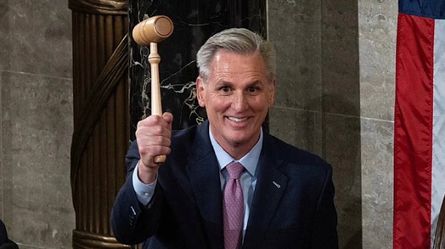 Спікер Палати представників США відмовився від запрошення Зеленського приїхати в Україну