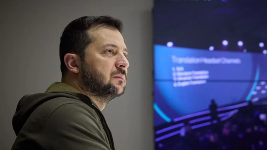 Зеленский говорит, что мир в Украине изучает, какие оружие и тактика лучше