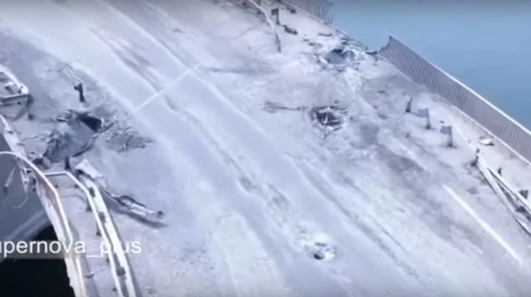 Video showing Ukrainian forces shelling Kakhovsky bridge appeared on the Web