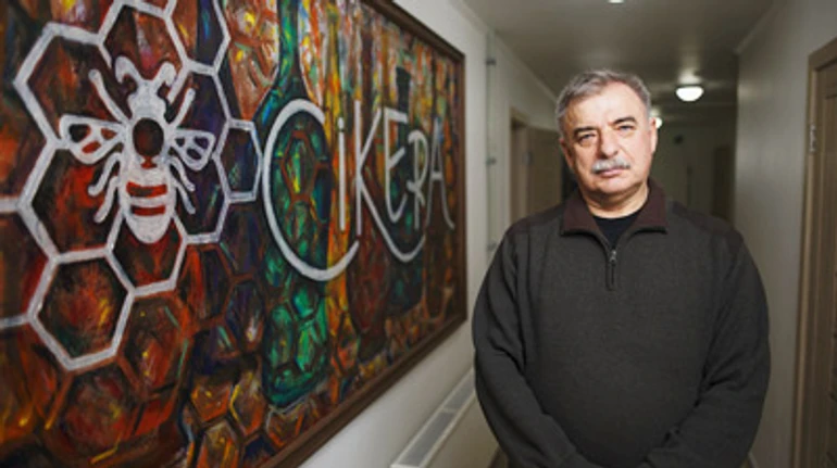 Медоварня за мільйон доларів. Як пасічник-любитель виготовляє древній напій на основі меду та фруктів