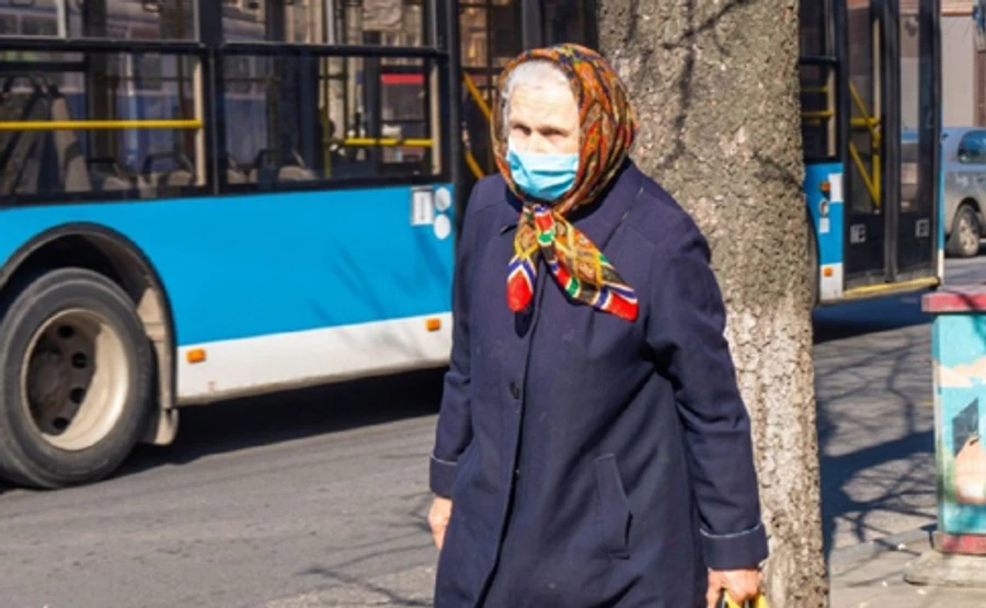 Третя область обмежила пересування на вихідні