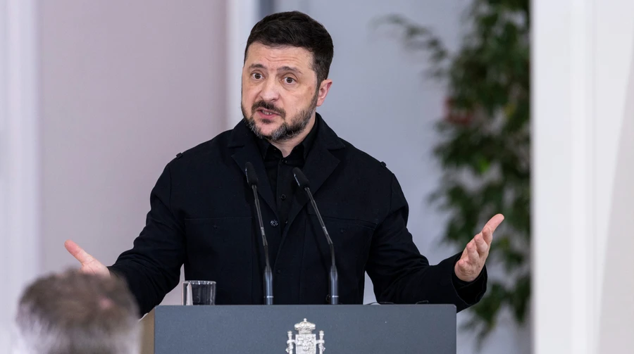 Зеленский предупредил: Украина должна быть готова к возможной остановке поставок оружия США