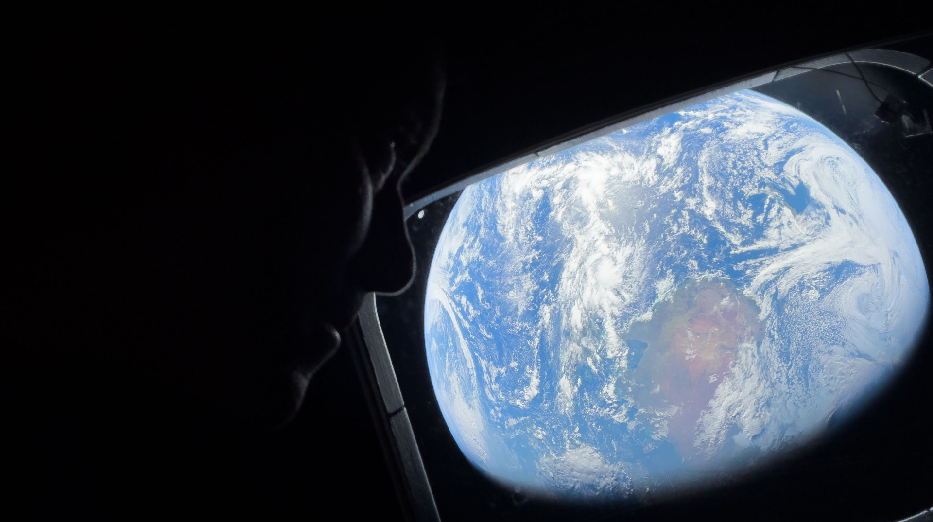 NASA транслює приземлення екіпажу місячної місії Artemis II