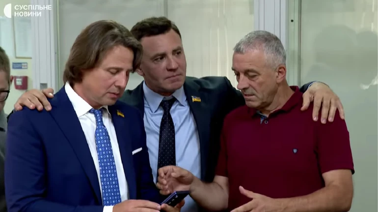 ВАКС отказался арестовывать Тищенко: нардеп в суде попугал коррупционеров чесноком