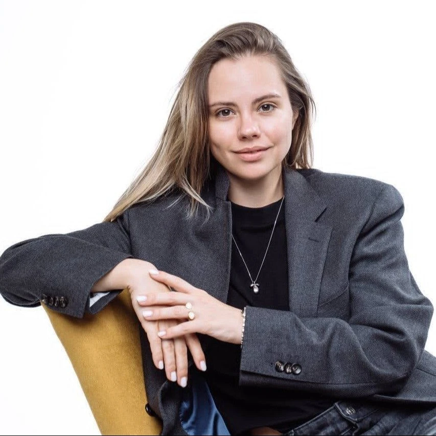 Полина Іванишин