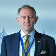 Хто за що відповідає у війні?