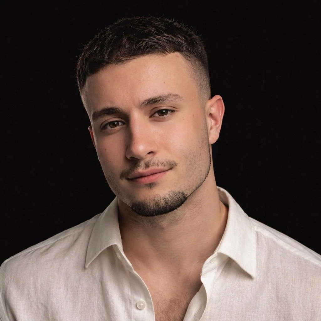 Олександр Леві