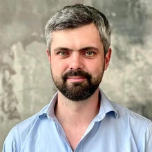 До питання про українську воєнну демократію: перехід від абстрактної злагоди до екзистенційної солідарності